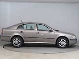 Škoda Octavia (2010) 1.6, po STK, za dobrou cenu - náhled 6