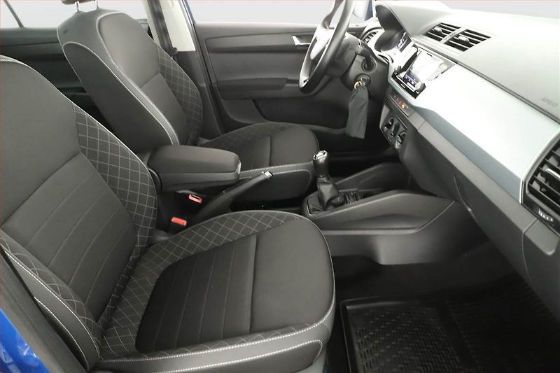 Škoda Fabia (2021) Ambition 1.0 TSI, ČR,1.maj - fotka 7 z 13