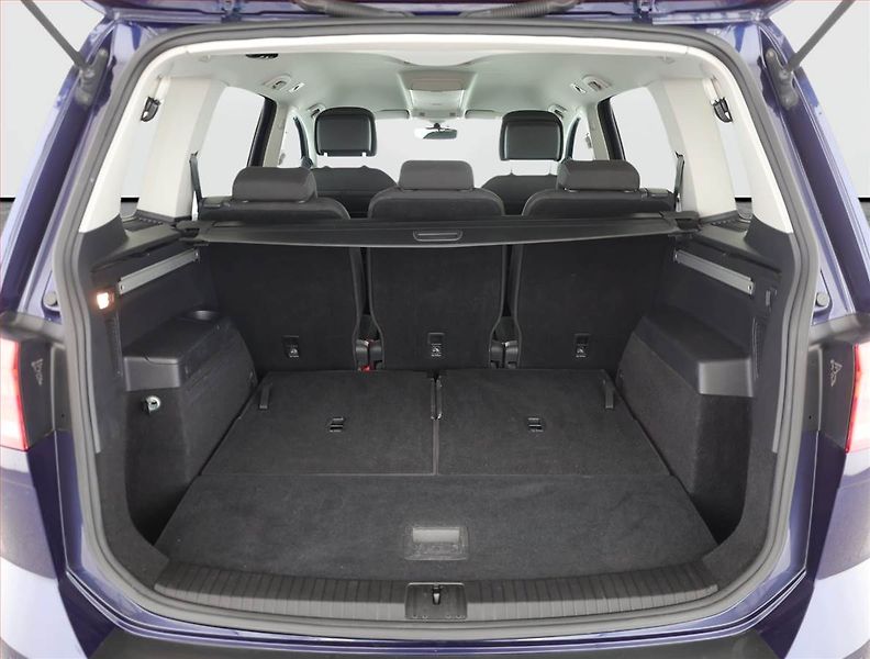 Volkswagen Touran (2016) 2.0 TDI, Automat, 7 míst - fotka 18 z 19
