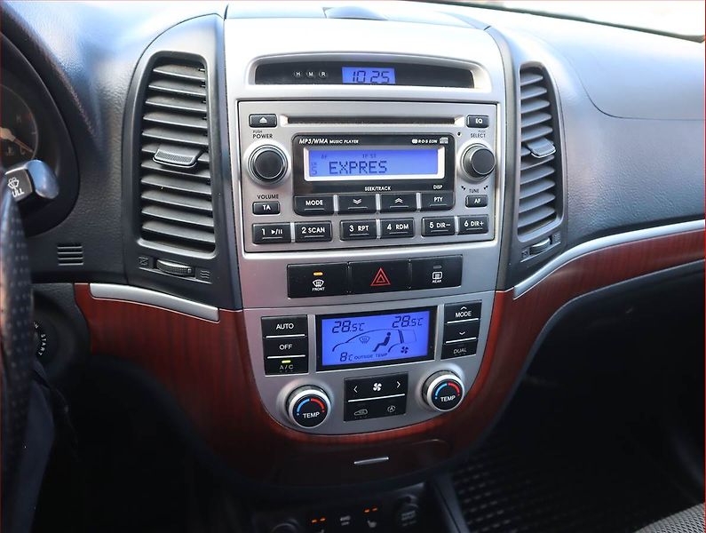 Hyundai Santa Fe (2007) 2.2 CRDi, 4X4, Automat - fotka 12 z 18