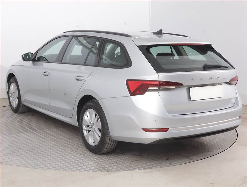 Škoda Octavia (2023) Ambition 2.0 TDI - fotka 4 z 15