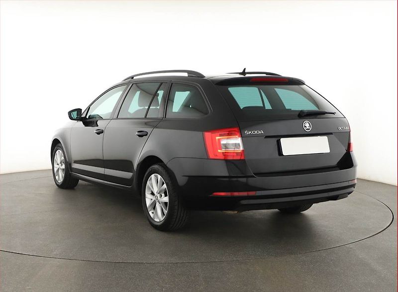Škoda Octavia (2017) Ambition 2.0 TDI, Serv.kniha - fotka 4 z 19