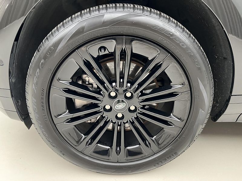 Land Rover Range Rover Evoque P250 DYNAMIC SE AWD AUT CZ - fotka 29 z 43