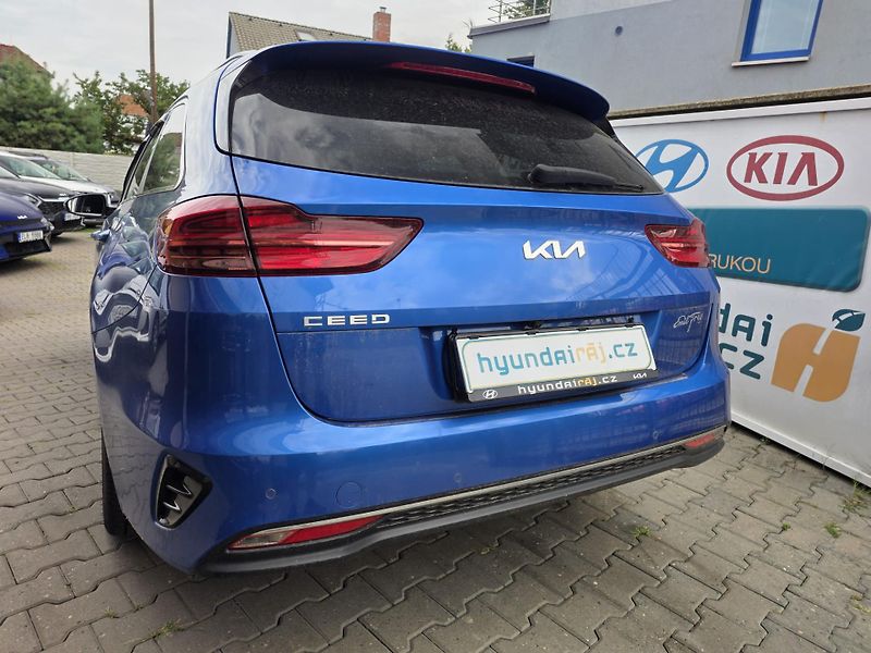 Kia Ceed 1.5-1.MAJ-NAVI-V ZÁRUCE-KAMERA - fotka 11 z 11