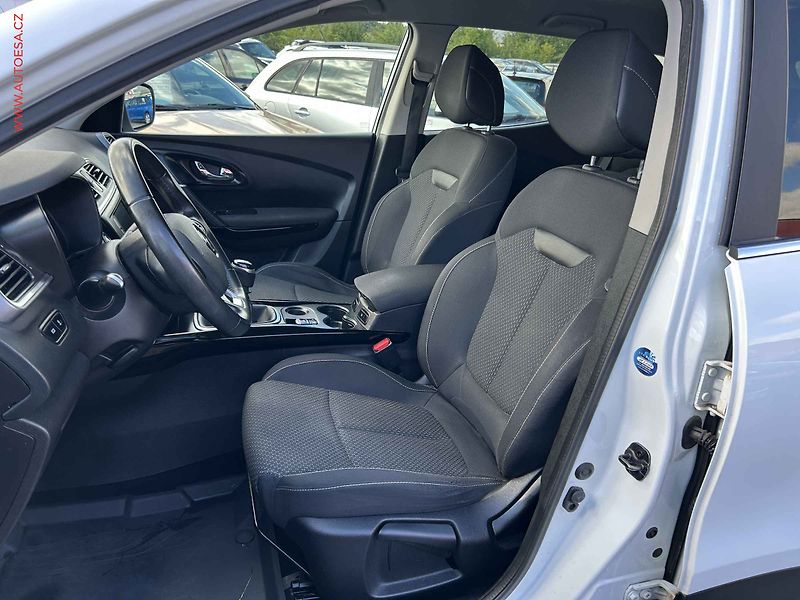 Renault Kadjar (2017) 1.2 TCe, AC - fotka 9 z 19
