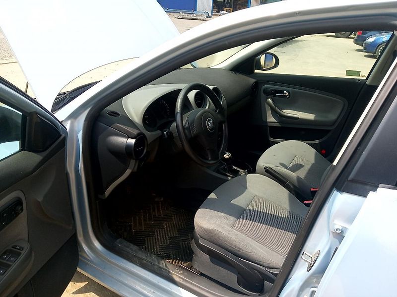 Seat Cordoba 1.2 47kw NÁHRADNÍ DÍLY - fotka 5 z 8