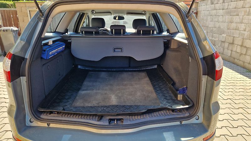 Ford Mondeo (2008) - fotka 21 z 21