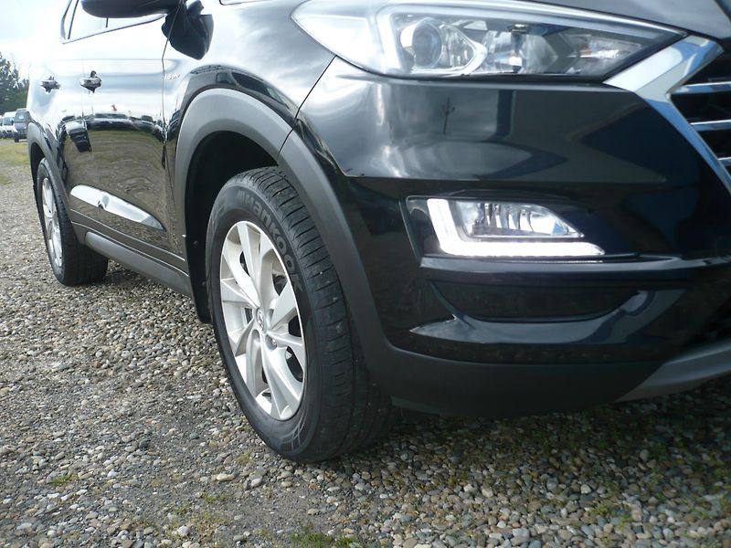Hyundai Tucson 1.6T-GDI 130Kw 4x4 ČR Kamera - fotka 27 z 30
