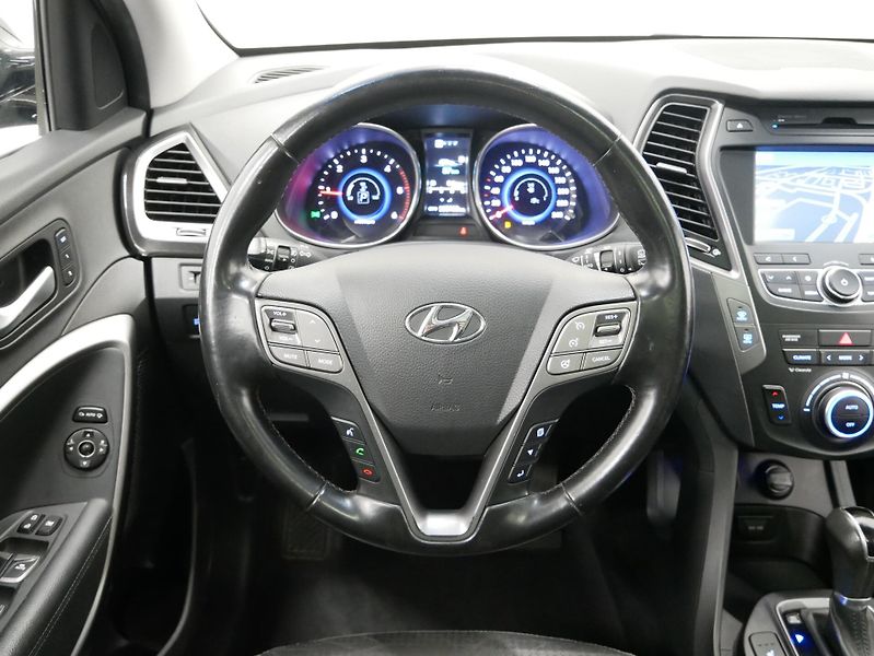 Hyundai Santa Fe - fotka 18 z 27