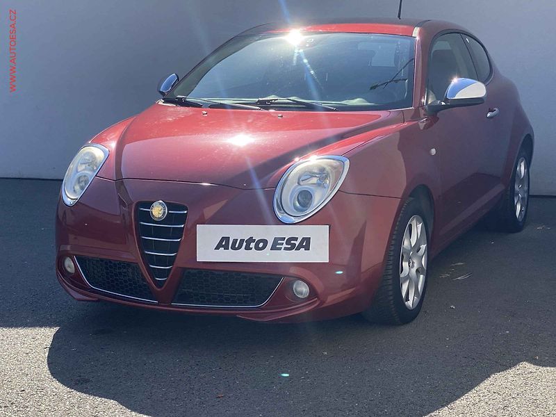 Alfa Romeo MiTo (2012) 1.4 16V, AC, výhřev sed - fotka 3 z 14