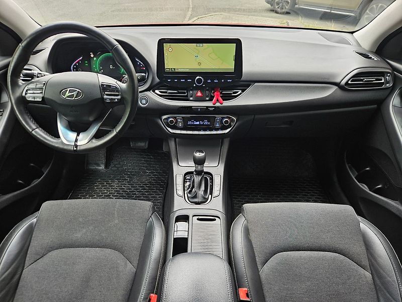 Hyundai i30 1,6 CRDi DCT, Style, 1.maj. - fotka 14 z 42