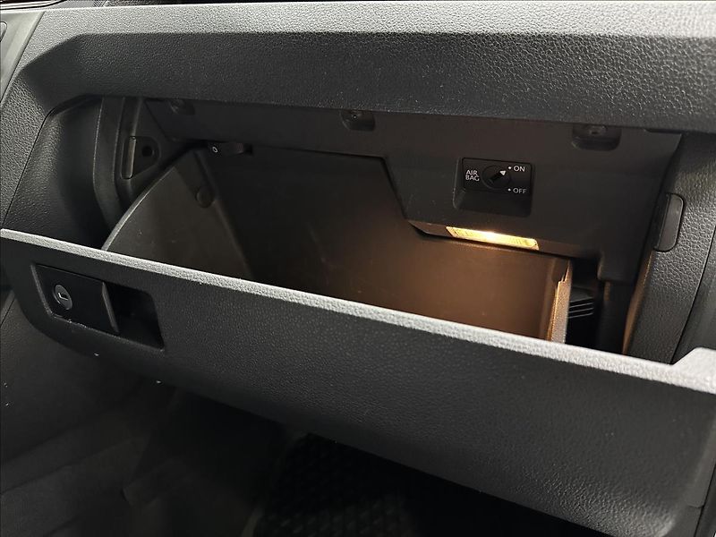Volkswagen Caddy 1.4TGI BMT DSG TAŽNÉ VÝHŘEV - fotka 32 z 36