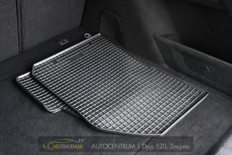 Peugeot 308 1,5HDi ČR ACTIVE CARPLAY - fotka 41 z 46