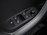 Škoda Karoq 2,0 TSI 140kW Sportline DSG 4x - náhled 15