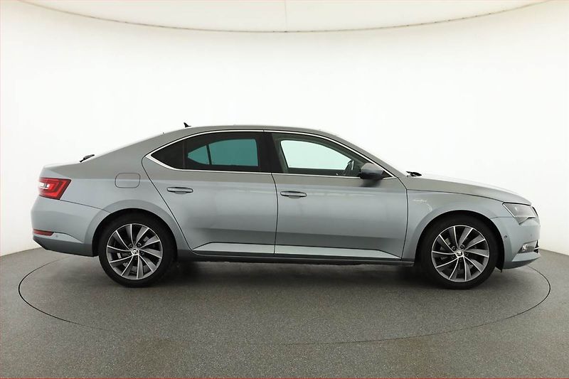 Škoda Superb (2017) Laurin&Klement 2.0 TDI - fotka 6 z 21