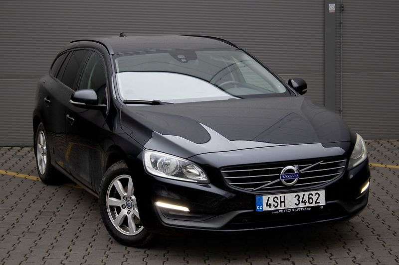 Volvo V60 - fotka 4 z 36
