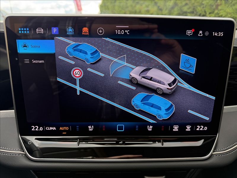 Volkswagen Passat 1.5 eTSI Business/HUD/ERGO - fotka 13 z 28