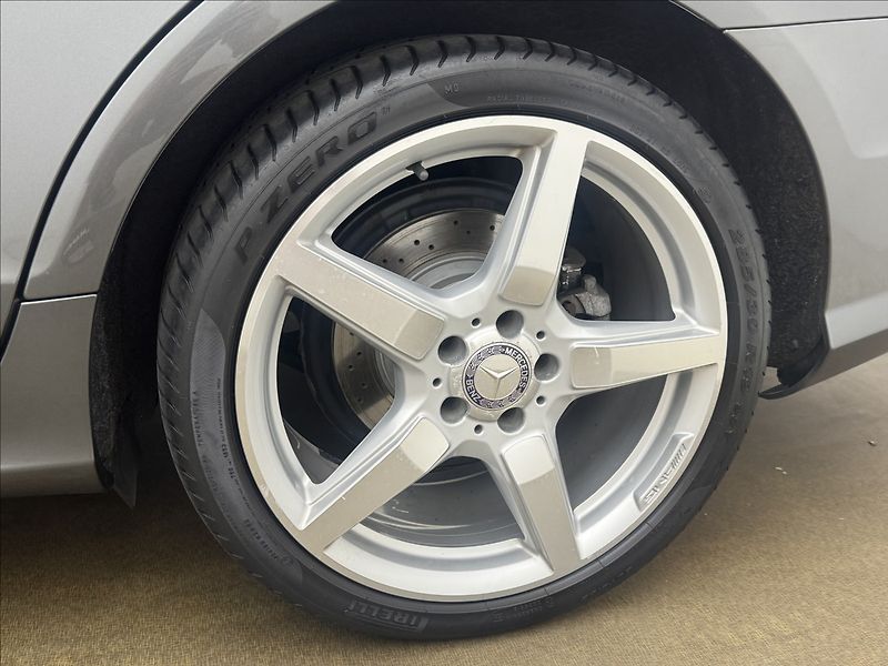 Mercedes-Benz CLS 3,0 DPH 4X4 H/K AMG LED ACC ČR - fotka 51 z 59