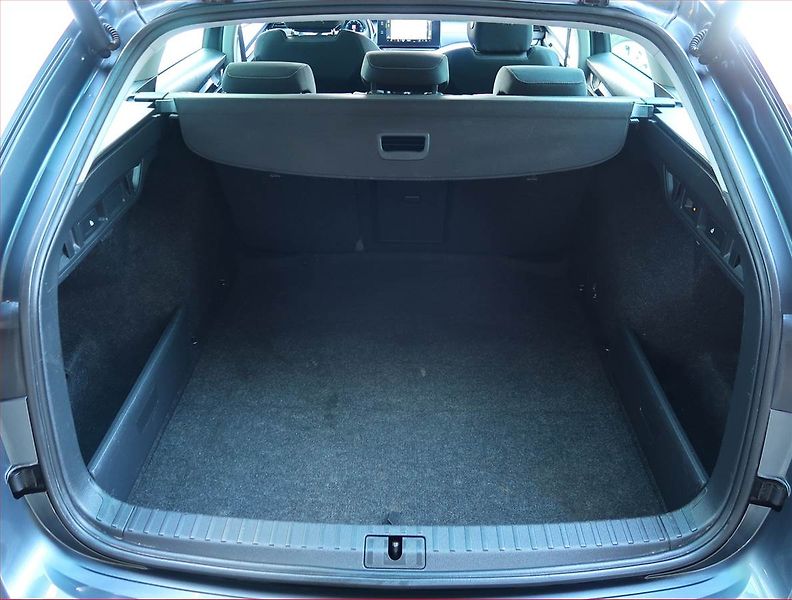 Škoda Octavia (2021) 2.0 TDI, Navi, Tempomat - fotka 13 z 23