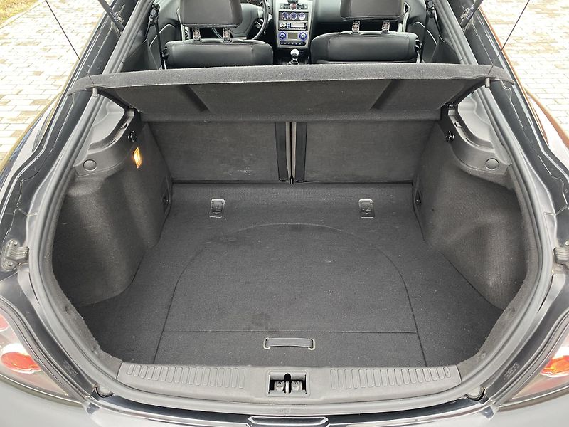 Hyundai Coupé (2007) 2.0i FX FULL, NAJETO 70TIS.KM! - fotka 38 z 42