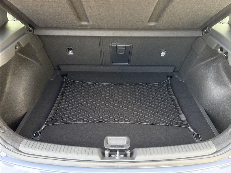 Hyundai i30 1,5 i CVVT  hatchback STYLE - fotka 9 z 20