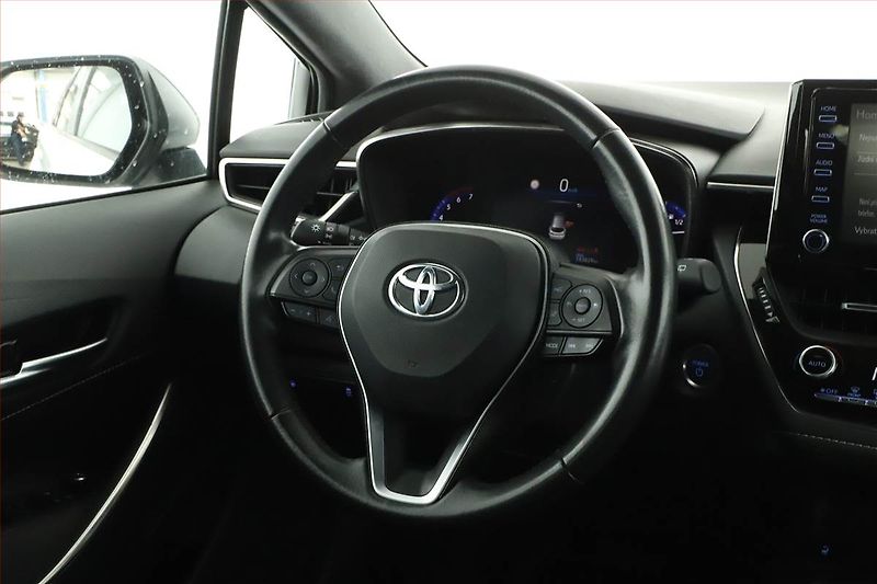 Toyota Corolla (2021) 1.8 Hybrid, Automat, ČR,1.maj - fotka 15 z 17