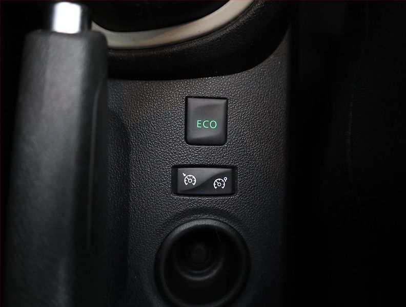 Renault Captur (2018) 1.2 TCe, Tempomat - fotka 12 z 19