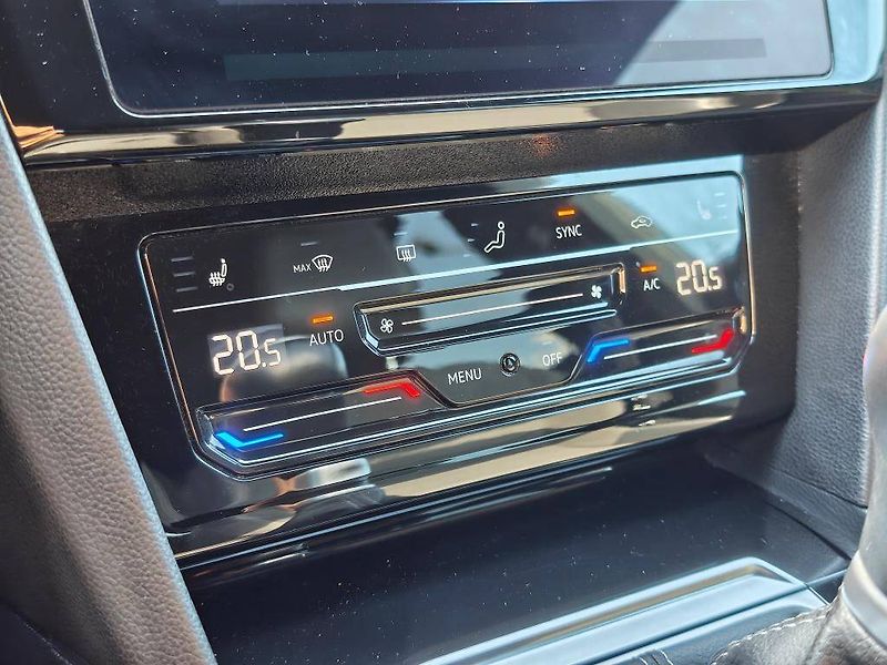 Volkswagen Arteon R-Line 6G 2,0TDI - fotka 18 z 23