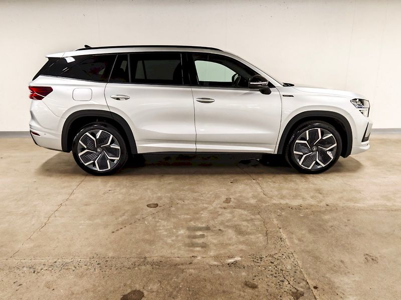 Škoda Kodiaq (2025) iV 1.5 TSI 150 kW DSG Sportlin - fotka 28 z 33