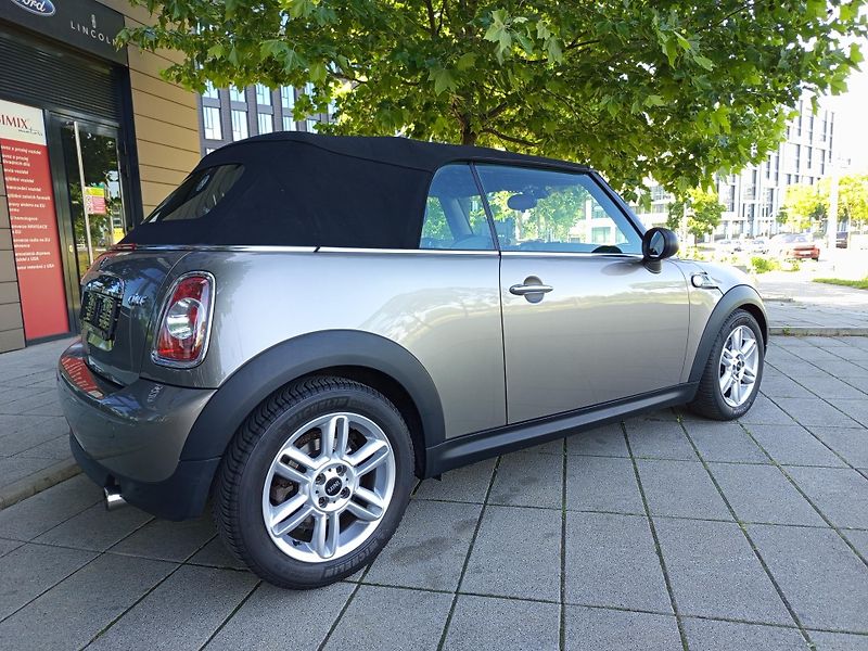 Mini Cooper (2013) One Cabrio,chili II,navi,xenon - fotka 3 z 27