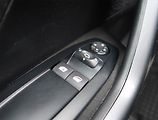 Peugeot 2008 (2019) Active 1.2 PureTech, Tempomat - náhled 15
