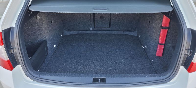 Škoda Octavia 1,6 TDI 77KW  - fotka 13 z 19