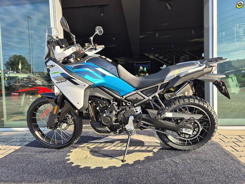CFMOTO 450 MT-R (2026) - fotka 63 z 78