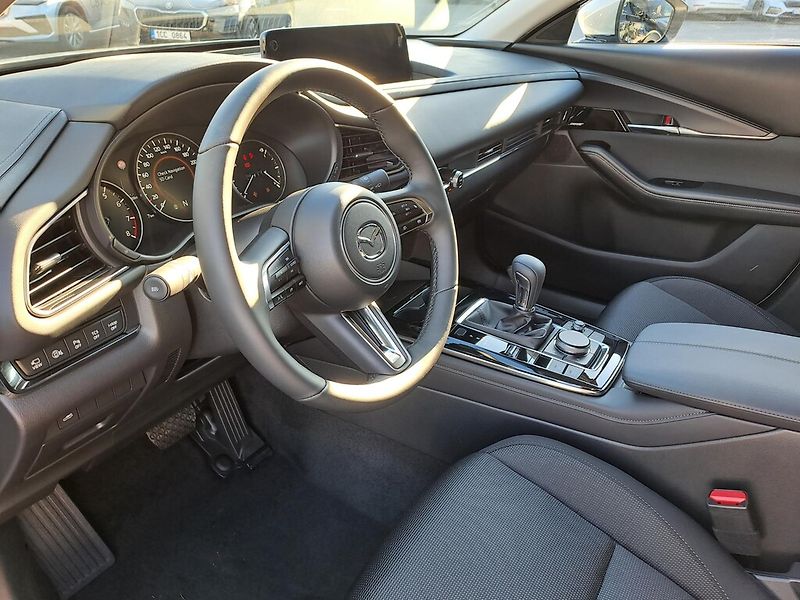 Mazda CX-30 (2025) 2.0L e-SKYACTIV 137 kW - fotka 16 z 22