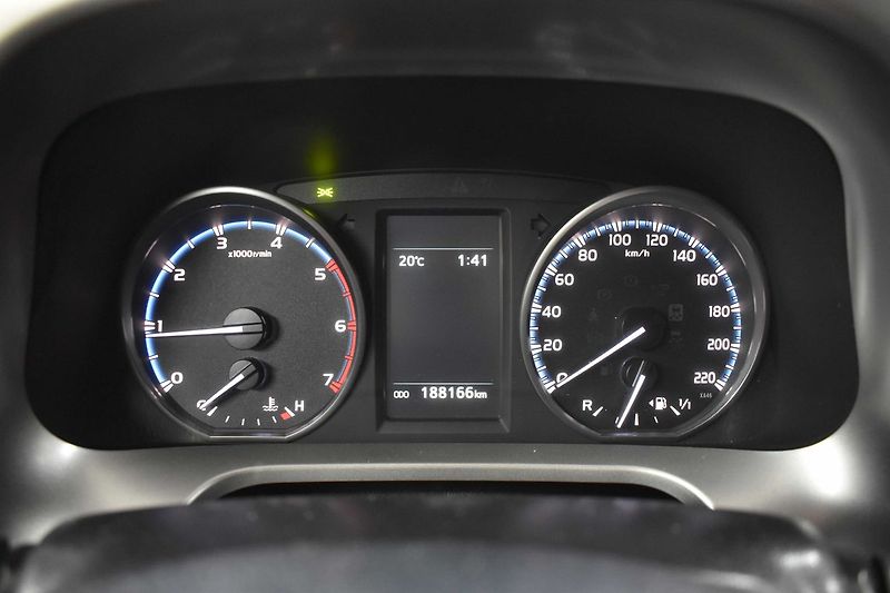 Toyota RAV4 2.0 D-4D 105kW*PO ROZVODECH* - fotka 21 z 44