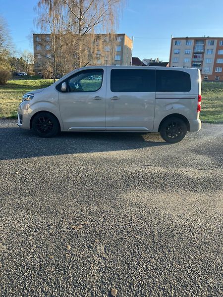 Toyota ProAce Verso (2018) - fotka 7 z 33