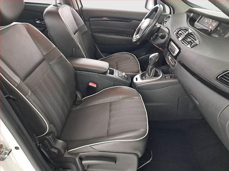 Renault Grand Scénic (2013) 2.0 dCi, Automat, Navi - fotka 9 z 22