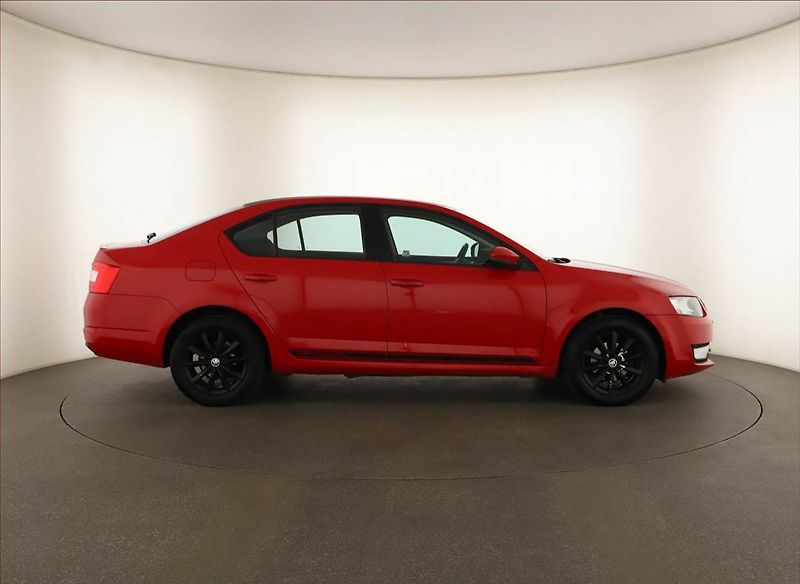 Škoda Octavia (2017) Style Plus 1.6 TDI, Tempomat - fotka 6 z 14