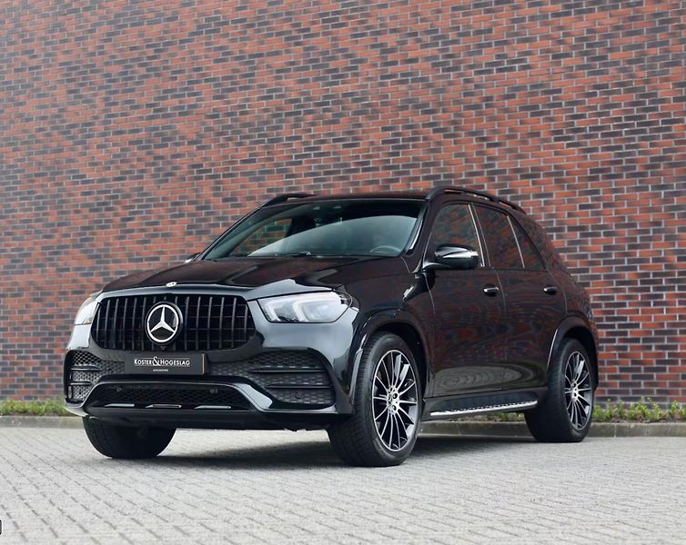 Mercedes-Benz GLE (2023) 580 mHEV 4MATIC - fotka 13 z 40