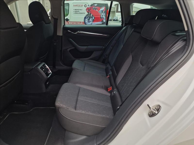 Škoda Octavia 1.5TSI G-Tec DSG Style,1.Maj. - fotka 17 z 50