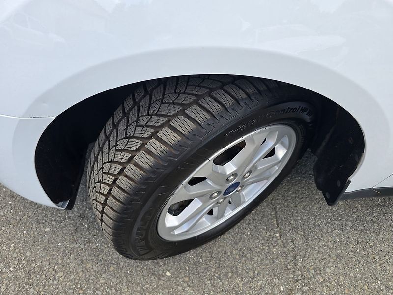 Ford Transit Connect L2 1.5 74kw Trend 1.Maj. ČR - fotka 9 z 10