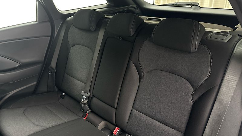 Hyundai i30 1.5 T-GDI Smart Kombi - fotka 15 z 23