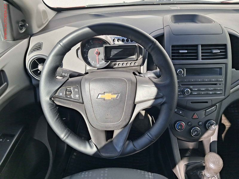 Chevrolet Aveo (2012) 1.2i, Klima - fotka 11 z 15