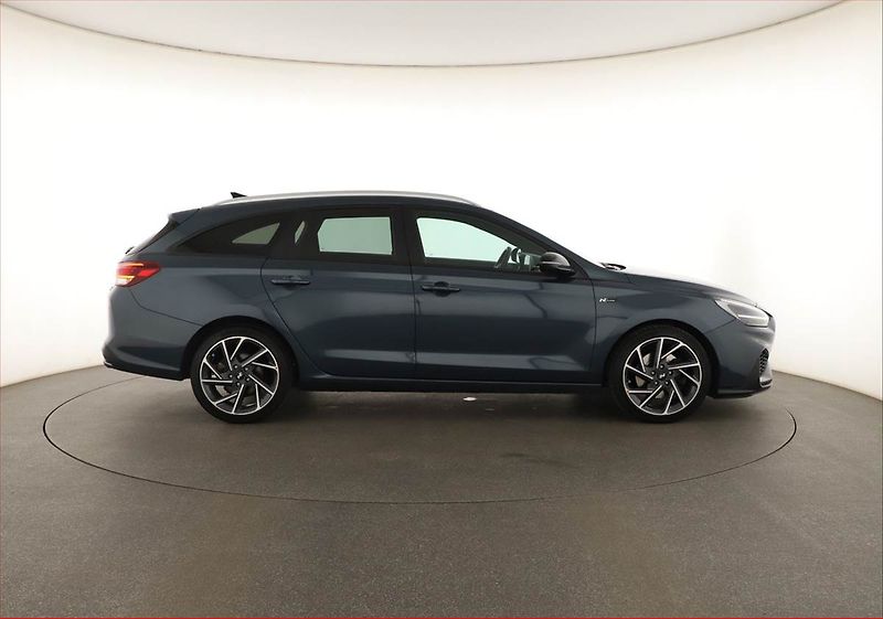 Hyundai i30 (2021) N-Line 1.5 T-GDI MHEV, Automat - fotka 6 z 17