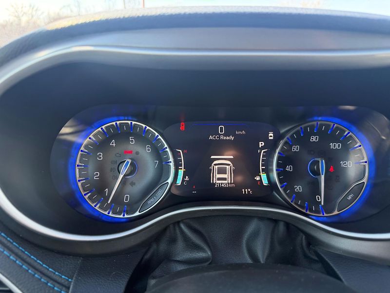 Chrysler Pacifica (2021) 3,6 RU Radar NEW DVD 2021 - fotka 16 z 20