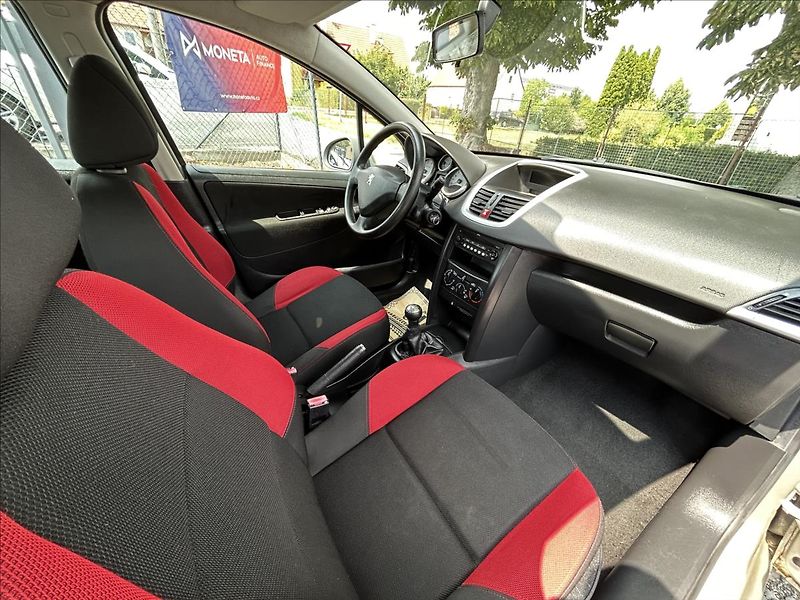 Peugeot 207 1,4 i  Klima,ISOFIX,CentrálDO - fotka 27 z 42
