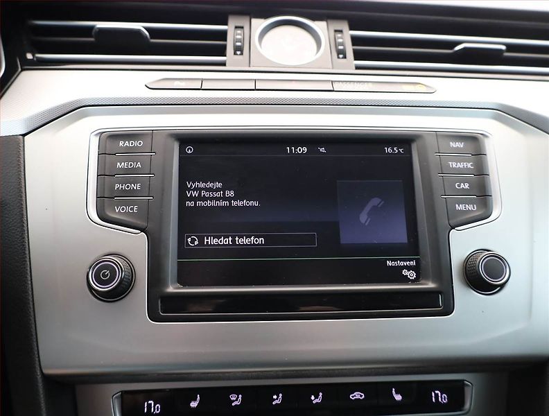 Volkswagen Passat (2016) 2.0 TDI, Navi, Tempomat - fotka 13 z 18