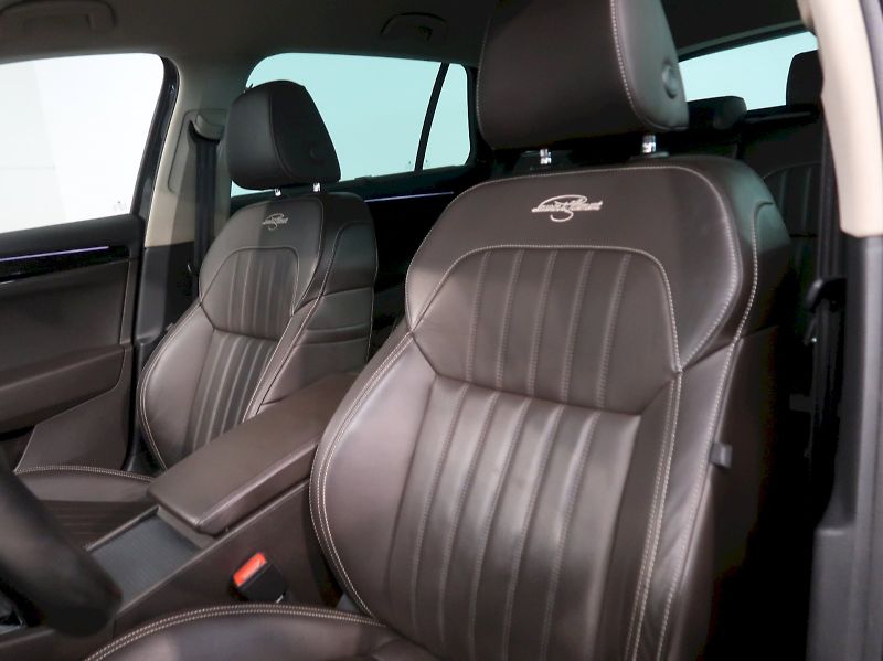 Škoda Superb (2020) LAURIN&KLEMENT 2.0TDI 140KW DS - fotka 16 z 48