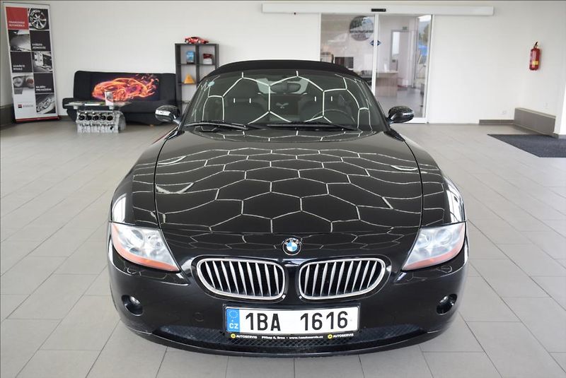 BMW Z4 3,0 i, NAVI,AUT+F1, - fotka 2 z 28