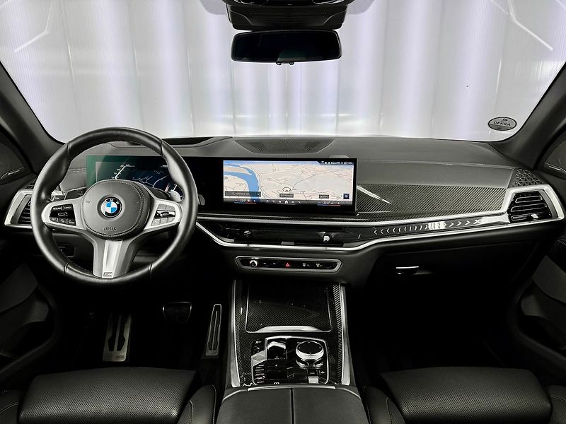 BMW X5 30d xDrive M-SPORT, VZDUCH, PA - fotka 10 z 40